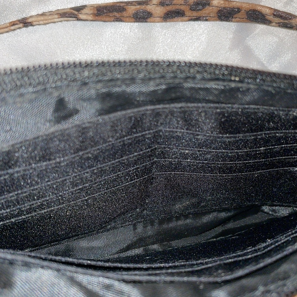 Nicole Miller NWT wristlet​​ - Picture 5 of 6